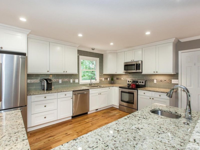 Property image 4 at 14 Sedgefield Road, Candler, NC 28715