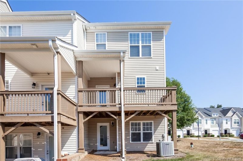 Property image 5 at 6033 Champions Crest Drive, Charlotte, NC 28269