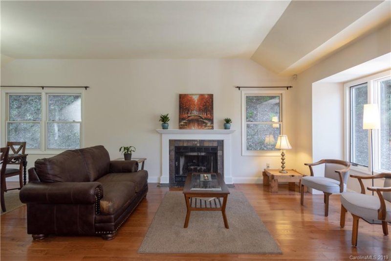 Property image 4 at 484 Heather Marie Drive, Hendersonville, NC 28792