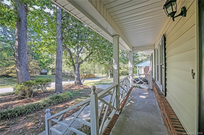 Property image 2 at 805 Forestbrook Drive, Gastonia, NC 28056