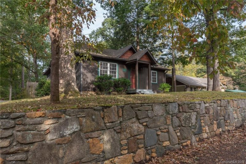 Property image 3 at 803 Rhododendron Avenue, Black Mountain, NC 28711