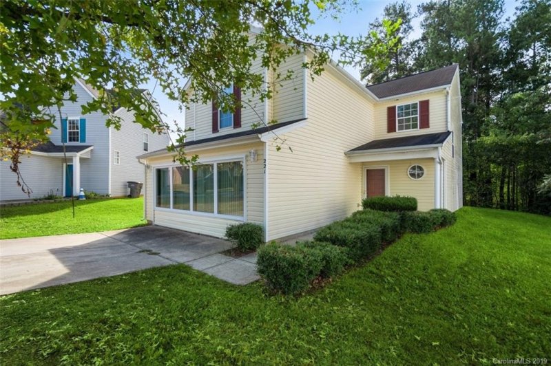 221 Nellie Yale Place