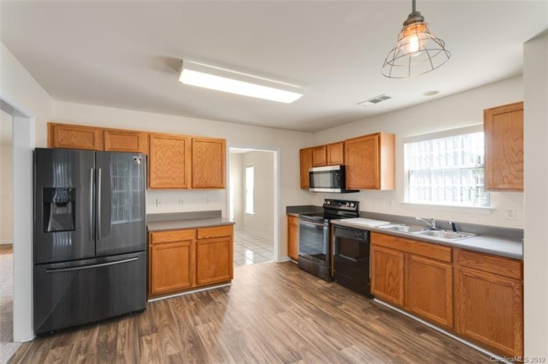 Property image 5 at 221 Nellie Yale Place, Kannapolis, NC 28083