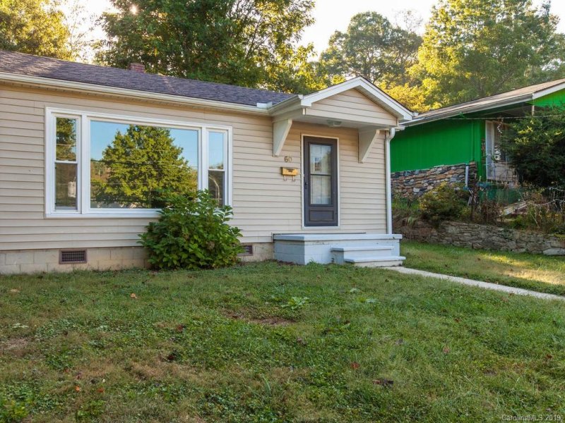 Property image 2 at 60 Druid Drive, Asheville, NC 28806