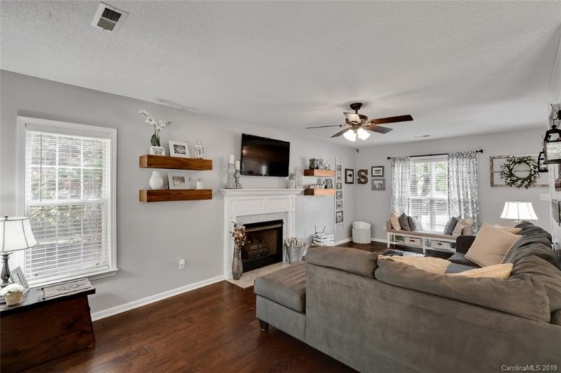 Property image 3 at 7195 Hunters Bluff Drive, Denver, NC 28037