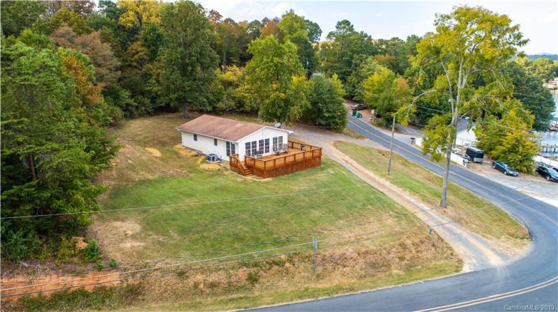 Property image 5 at 697 Berry Hill Drive, Norwood, NC 28128