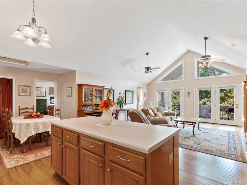 Property image 4 at 279 Calico Lane, Clyde, NC 28721