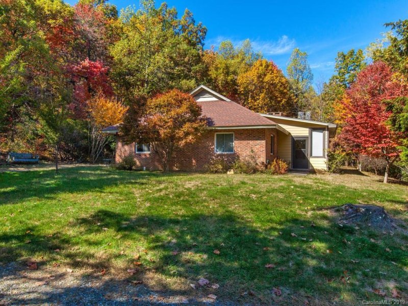 Property image 3 at 108 Bear Run Drive, Columbus, NC 28722