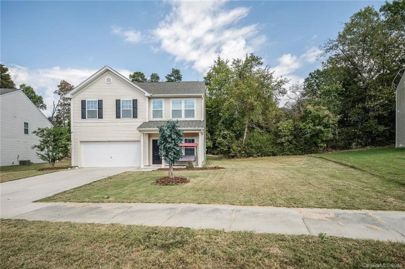 Property image 2 at 2319 Bloomfield Drive, Kannapolis, NC 28081