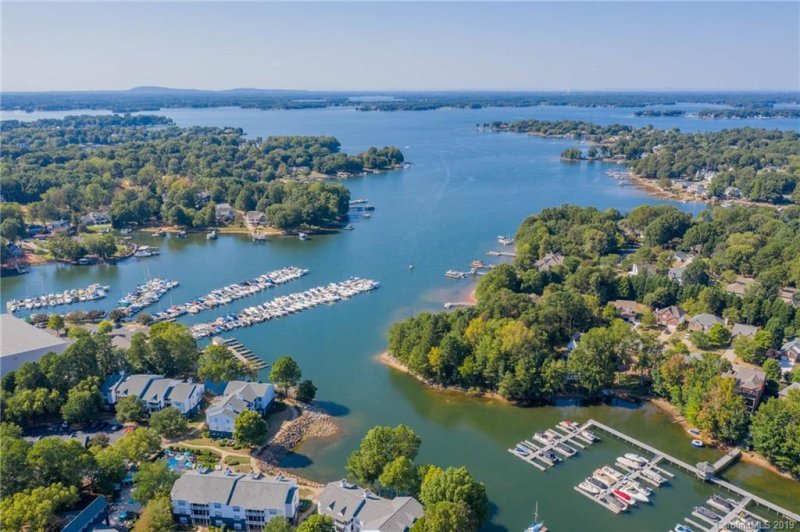 Property image 2 at 21529 Baltic Drive, Cornelius, NC 28031