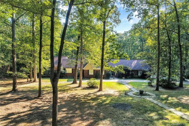 Property image 3 at 140 Canterbury Lane, Weddington, NC 28104