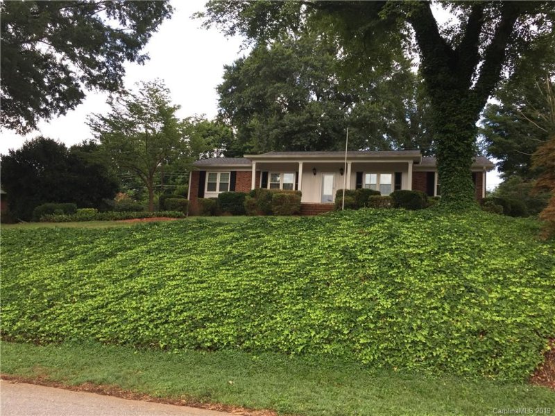 Property image 2 at 45 36th Avenue, Hickory, NC 28601