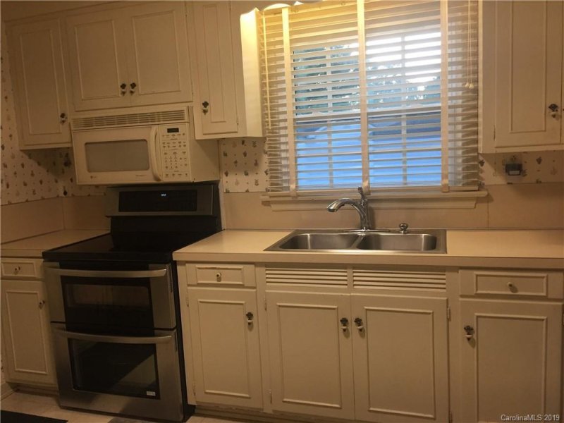 Property image 5 at 45 36th Avenue, Hickory, NC 28601