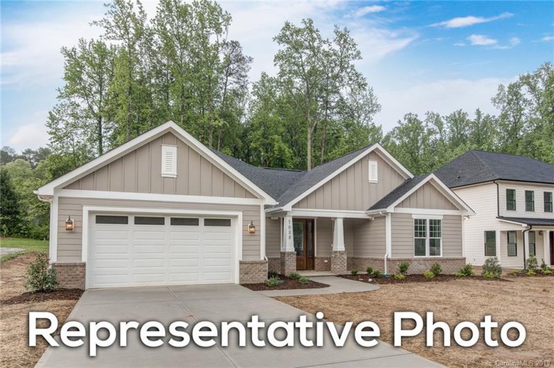 Property image 2 at 5030 Isaac Drive, Charlotte, NC 28216