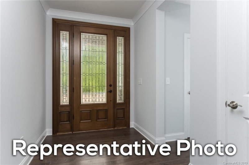 Property image 4 at 5030 Isaac Drive, Charlotte, NC 28216