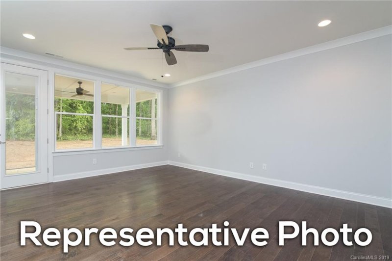 Property image 5 at 5030 Isaac Drive, Charlotte, NC 28216