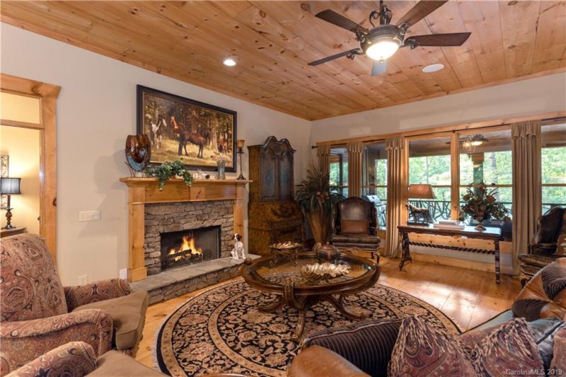 Property image 4 at 1053 Bald Rock Drive, Sapphire, NC 28774