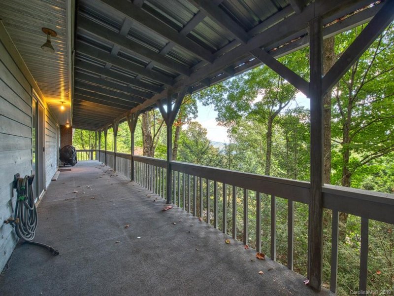Property image 3 at 505 Scenic Circle, Waynesville, NC 28786