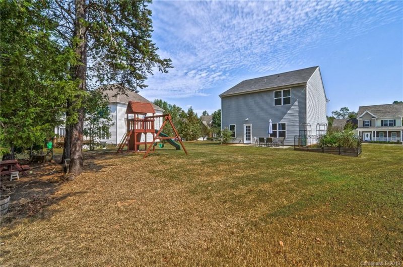 Property image 5 at 2528 Woodsorrel Lane, Charlotte, NC 28213