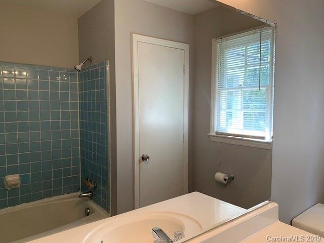 Property image 2 at 815 Georgetown Drive, Charlotte, NC 28213