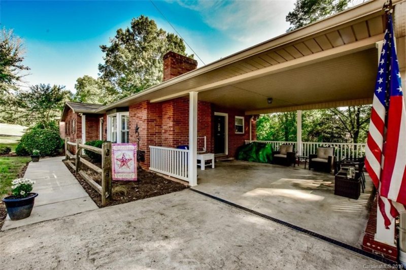 Property image 5 at 222 Cynthia Street, Statesville, NC 28677