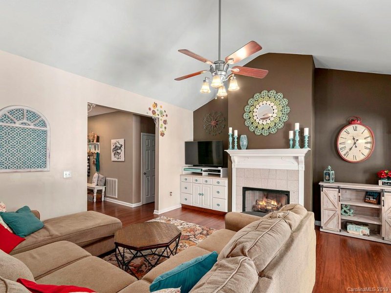 Property image 5 at 504 Fox Hollow Lane, Mills River, NC 28759