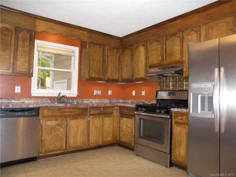 Property image 3 at 2008 Sarn Court, Gastonia, NC 28054