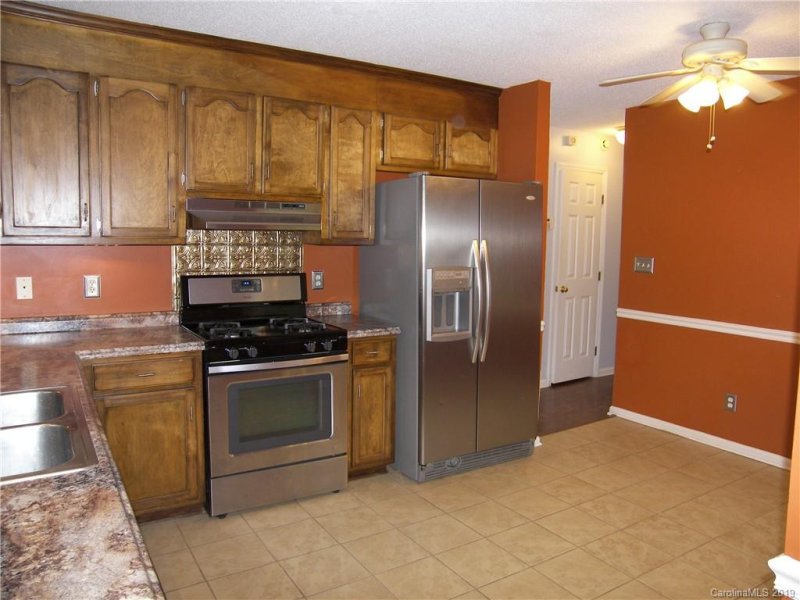 Property image 4 at 2008 Sarn Court, Gastonia, NC 28054