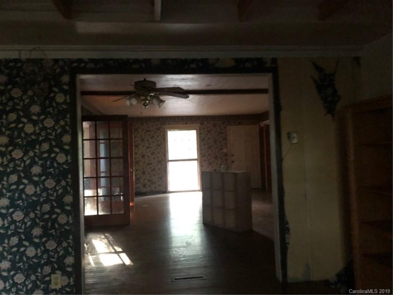 Property image 2 at 77 Grandview Road, Asheville, NC 28806