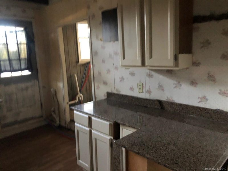 Property image 3 at 77 Grandview Road, Asheville, NC 28806