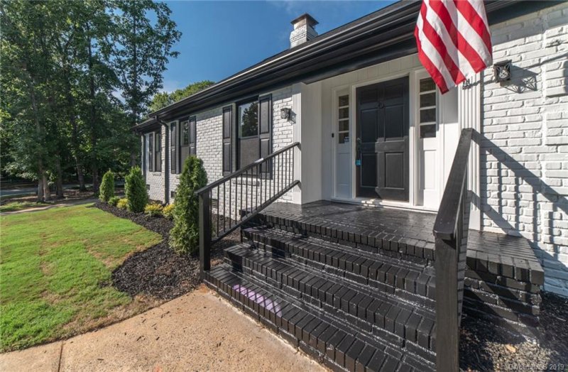 Property image 2 at 5851 Deveron Drive, Charlotte, NC 28211