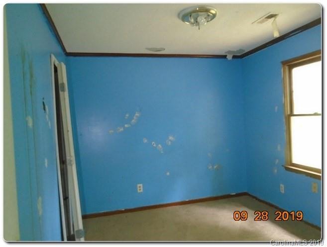 Property image 5 at 7413 Lockmont Drive, Charlotte, NC 28212