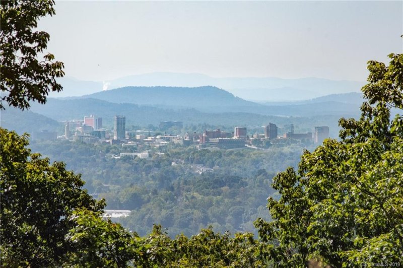 Property image 2 at 36 Ventana Drive, Asheville, NC 28804