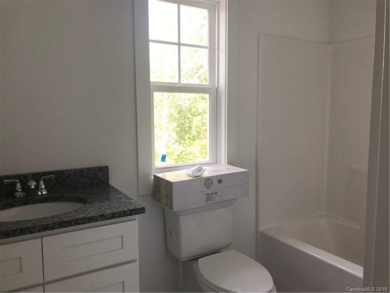 Property image 4 at 11 Alice Clement Lane, Asheville, NC 28803