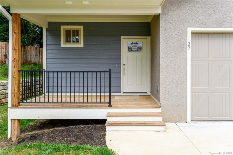 Property image 5 at 31 Thornes Lane, Asheville, NC 28805