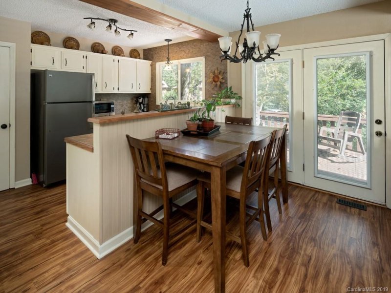 Property image 4 at 3 Royal Fern Court, Fletcher, NC 28732