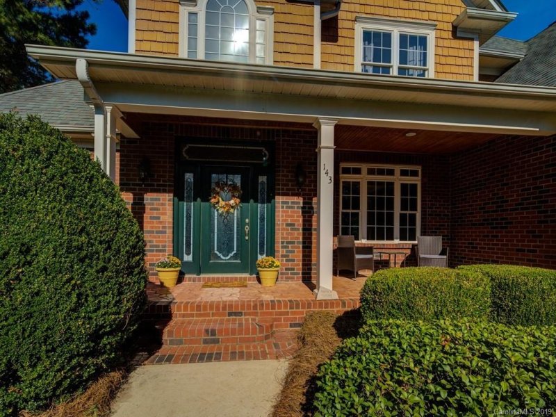 Property image 5 at 143 Isle Of Pines Road, Mooresville, NC 28117