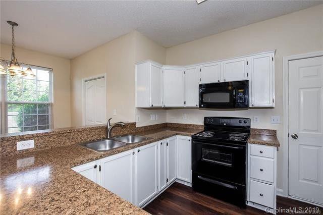 Property image 5 at 4717 Fox Thorne Drive, Charlotte, NC 28216