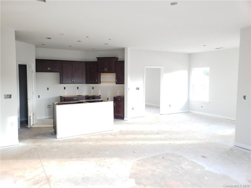 Property image 3 at 811 Foxmeade Court, Salisbury, NC 28144