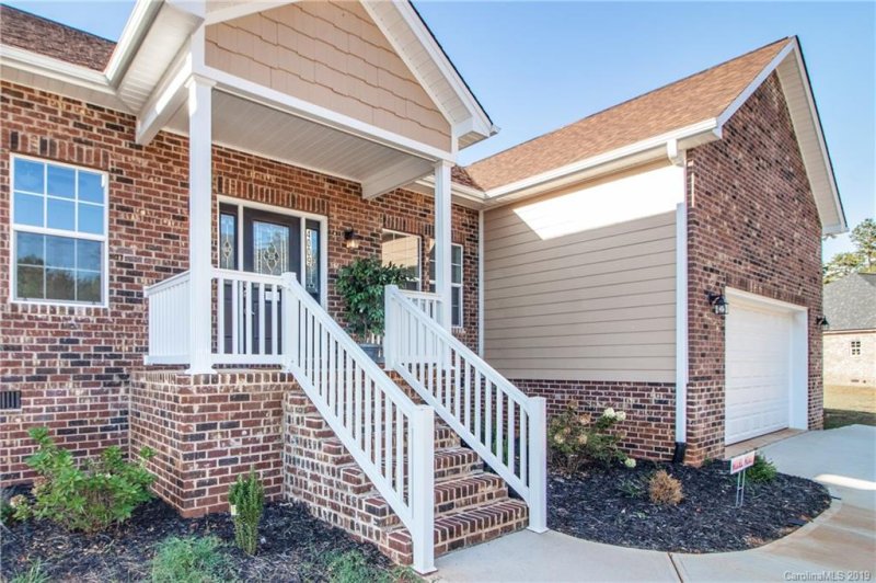 Property image 3 at 4009 Red Hill Way, Denver, NC 28037