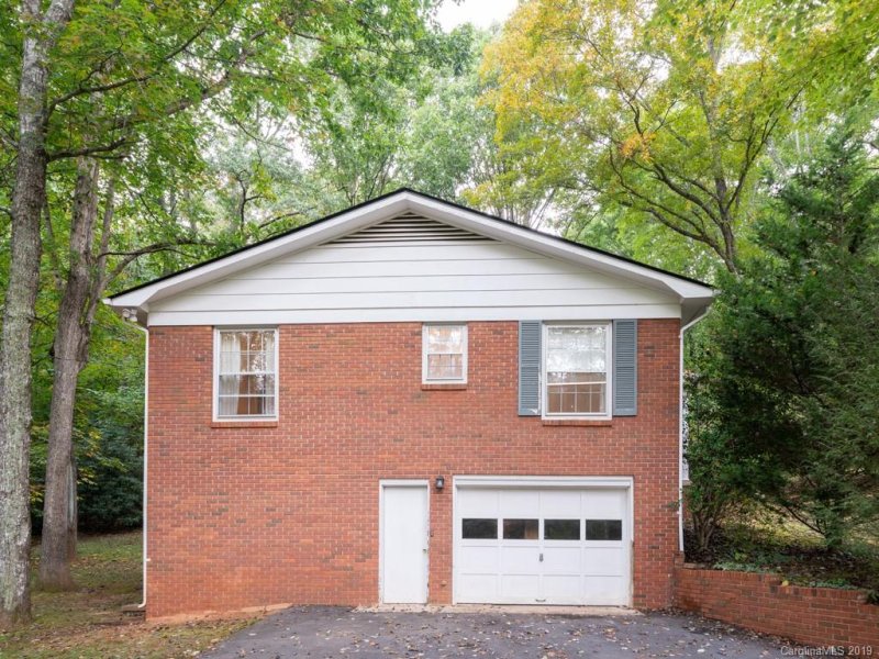 Property image 5 at 113 Dogwood Drive, Black Mountain, NC 28711