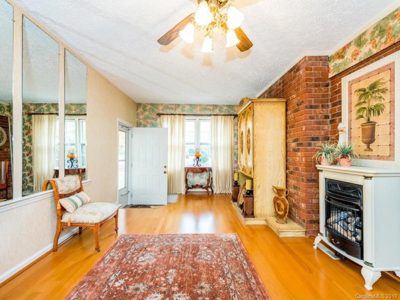 Property image 3 at 5 Sunset Drive, Swannanoa, NC 28778