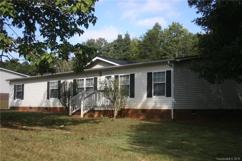 Property image 3 at 138 Broad Meadow Drive, Statesville, NC 28677