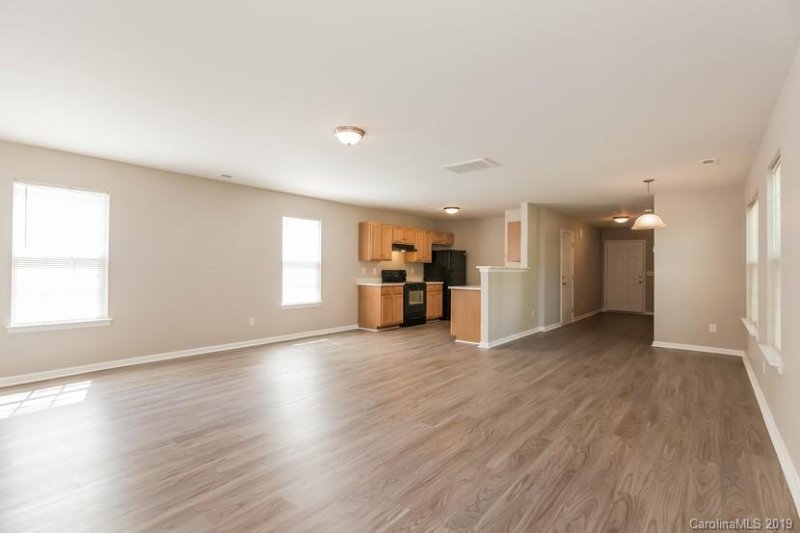 Property image 4 at 4314 Glenwood Drive, Charlotte, NC 28208