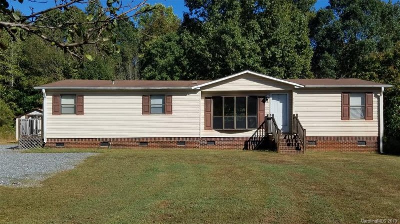 Property image 2 at 321 Valley View Drive, Clover, SC 29710
