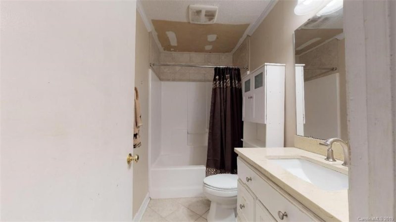 Property image 5 at 105 Autumn Place, York, SC 29745