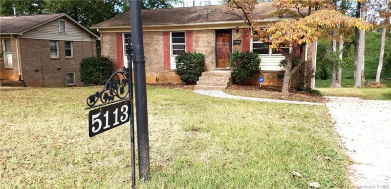 Property image 3 at 5113 Curtiswood Drive, Charlotte, NC 28213