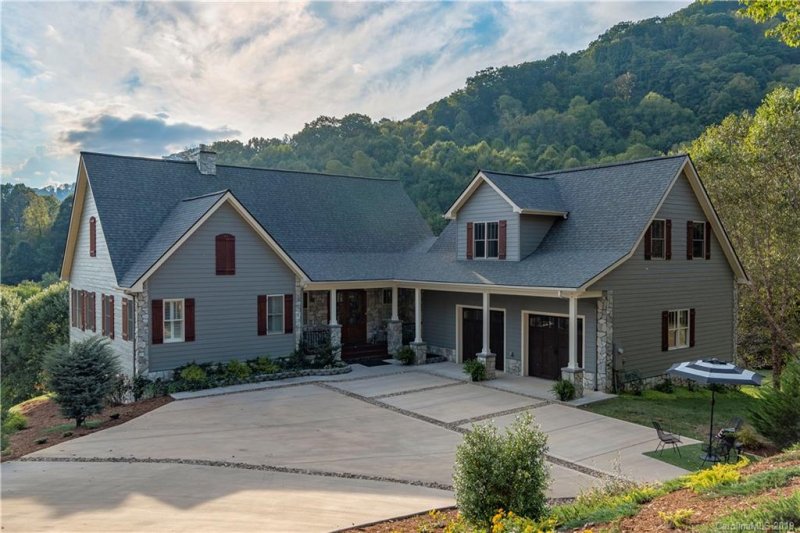 Property image 3 at 145 Inverness Drive, Waynesville, NC 28785