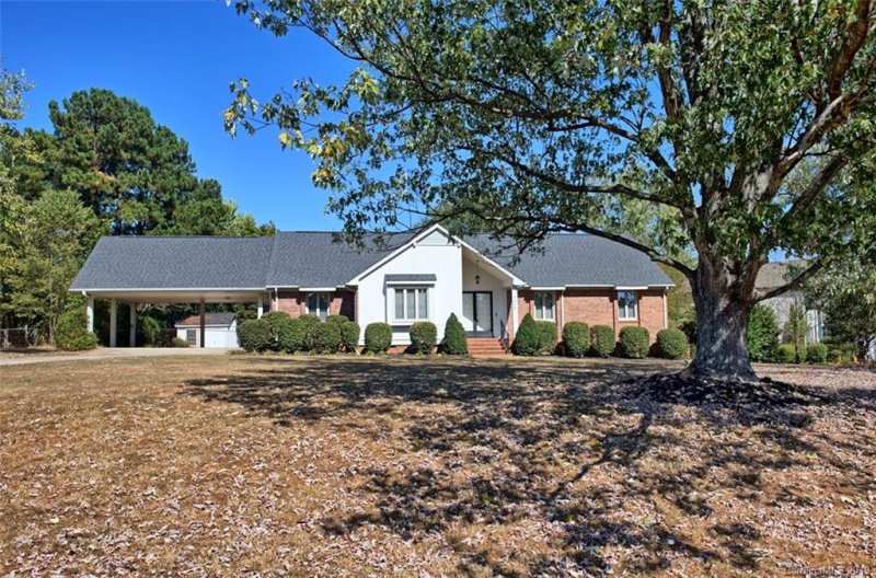 Property image 2 at 3408 Sherwood Circle, Gastonia, NC 28056