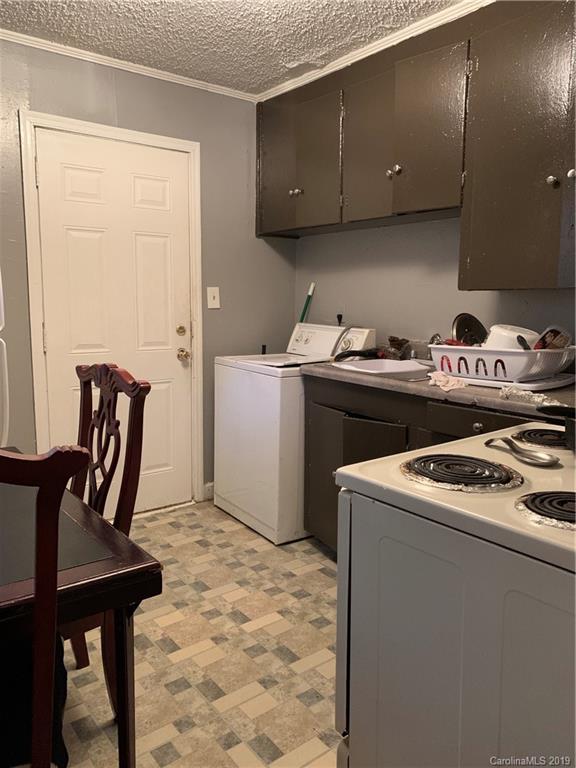 Property image 3 at 1824 Double Oaks Road, Charlotte, NC 28206